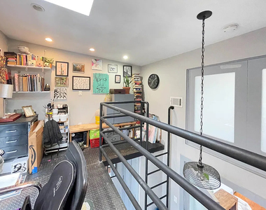 9 Marcus Garvey Boulevard - Photo Thumbnail 6
