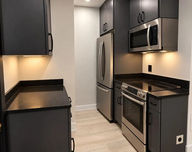  East 58th Street - Photo Thumbnail 2