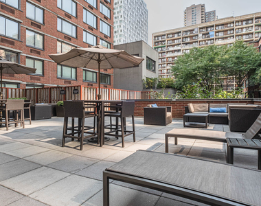 505 W. 54th St. - Photo Thumbnail 28