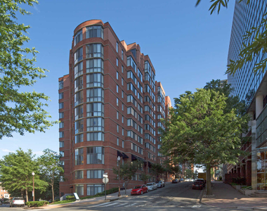 1415 North Taft Street - Photo Thumbnail 4