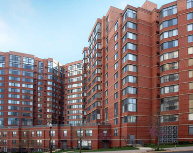 1415 North Taft Street - Photo Thumbnail 5