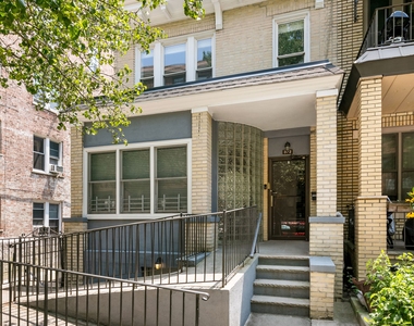 83rd Street - Photo Thumbnail 3