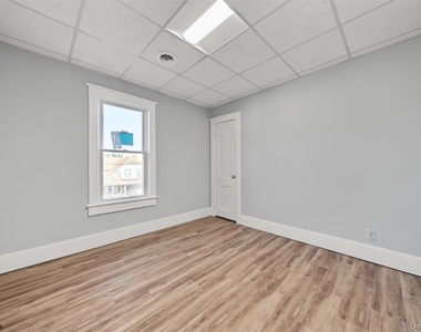 18 Chestnut Street - Photo Thumbnail 17