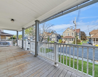 18 Chestnut Street - Photo Thumbnail 3