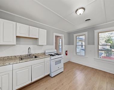 18 Chestnut Street - Photo Thumbnail 7