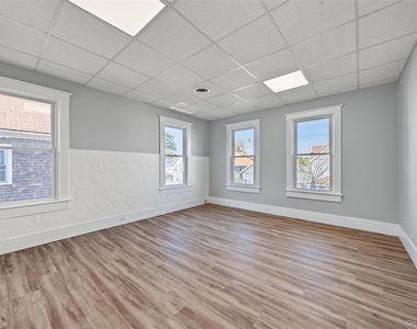 18 Chestnut Street - Photo Thumbnail 15