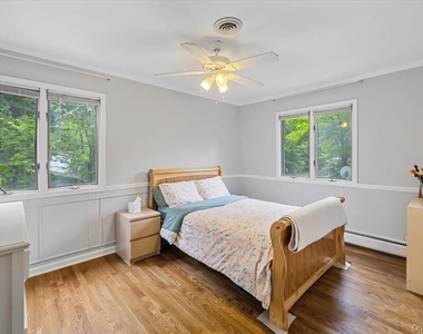 60 Smith Hill Road - Photo Thumbnail 19