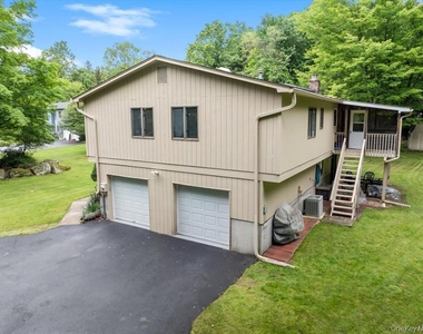60 Smith Hill Road - Photo Thumbnail 25