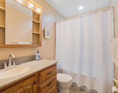 60 Smith Hill Road - Photo Thumbnail 12