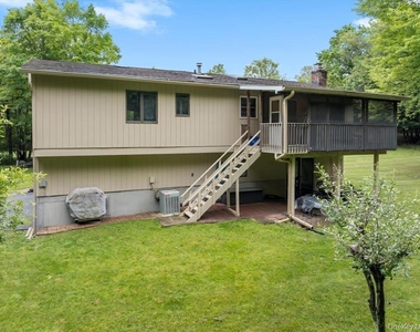 60 Smith Hill Road - Photo Thumbnail 22