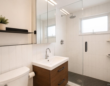 545 E Park Avenue - Photo Thumbnail 21