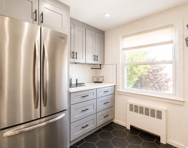 545 E Park Avenue - Photo Thumbnail 14