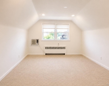 545 E Park Avenue - Photo Thumbnail 16