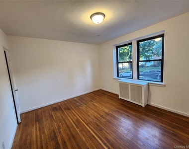 77-20 Austin Street - Photo Thumbnail 14