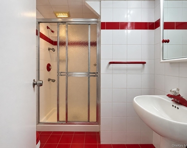 72 Primrose Avenue - Photo Thumbnail 22