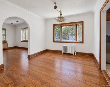 72 Primrose Avenue - Photo Thumbnail 3