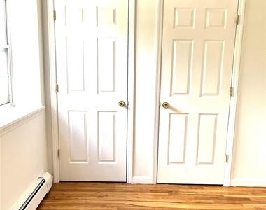 82-81 88th Pl - Photo Thumbnail 2