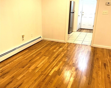 82-81 88th Pl - Photo Thumbnail 10