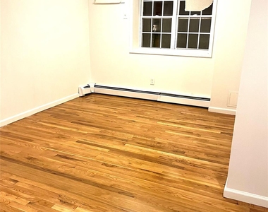 82-81 88th Pl - Photo Thumbnail 11