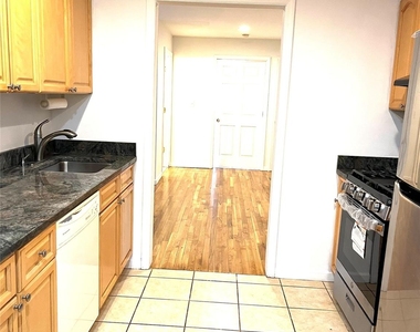 82-81 88th Pl - Photo Thumbnail 3