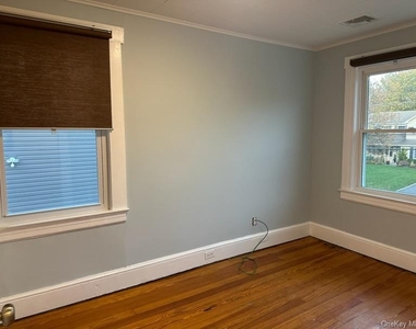 26 Frederick Avenue - Photo Thumbnail 3