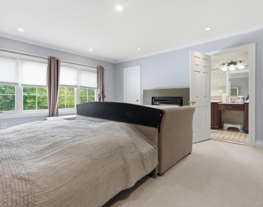 47 Orange Dr - Photo Thumbnail 18