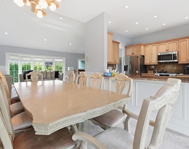 47 Orange Dr - Photo Thumbnail 7
