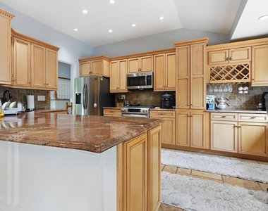 47 Orange Dr - Photo Thumbnail 8