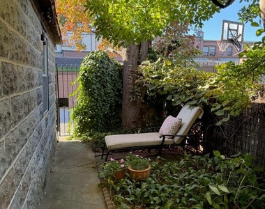 9001 63rd Avenue - Photo Thumbnail 8