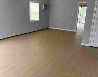82 Barnyard Ln - Photo Thumbnail 1
