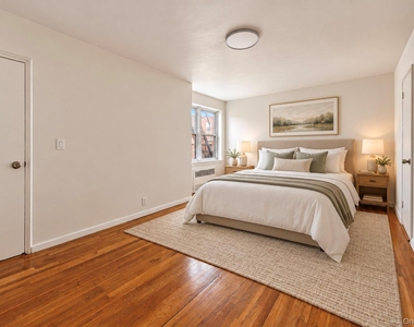 585 Mclean Avenue - Photo Thumbnail 7