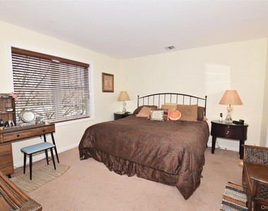 822 Portofino Place - Photo Thumbnail 9