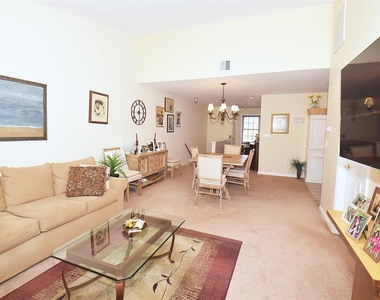 822 Portofino Place - Photo Thumbnail 1