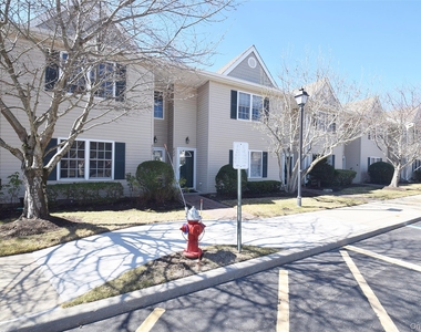 822 Portofino Place - Photo Thumbnail 17