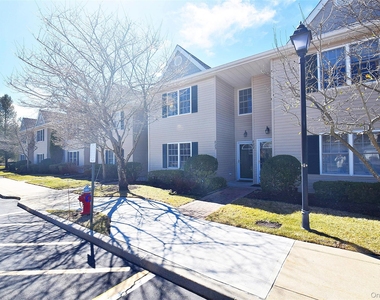 822 Portofino Place - Photo Thumbnail 16
