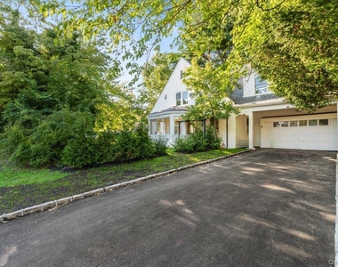 19 Gilchrest Road - Photo Thumbnail 1