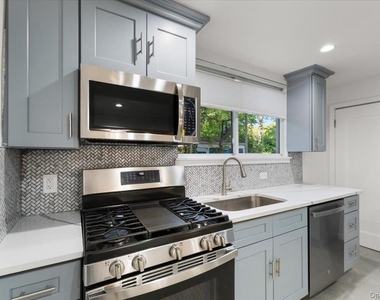19 Gilchrest Road - Photo Thumbnail 9