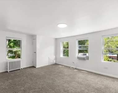 19 Gilchrest Road - Photo Thumbnail 13