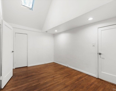19 Gilchrest Road - Photo Thumbnail 12
