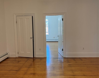 179 Main Street - Photo Thumbnail 7
