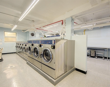 33-25 81 Street - Photo Thumbnail 17