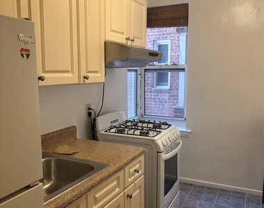 33-25 81 Street - Photo Thumbnail 5