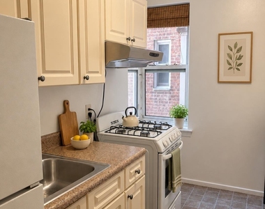 33-25 81 Street - Photo Thumbnail 3