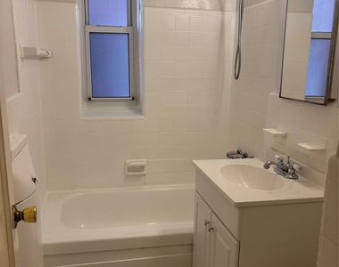 33-25 81 Street - Photo Thumbnail 13