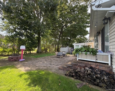 17 Renee Place - Photo Thumbnail 21