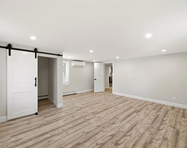 24 Flagpole Lane - Photo Thumbnail 8