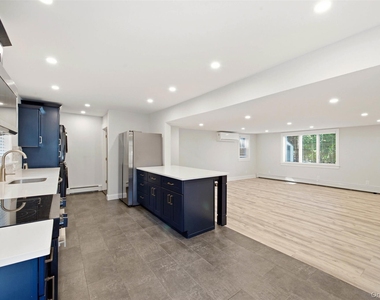 24 Flagpole Lane - Photo Thumbnail 7
