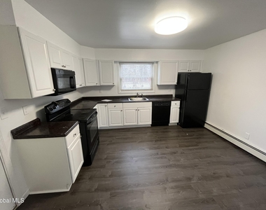 11-21 Ashdown Road - Photo Thumbnail 1