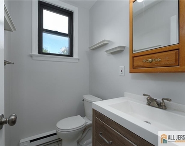 12 Fox Road - Photo Thumbnail 11