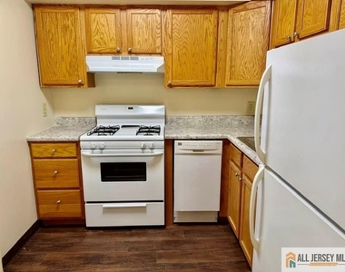 25 Cyprus Lane - Photo Thumbnail 2